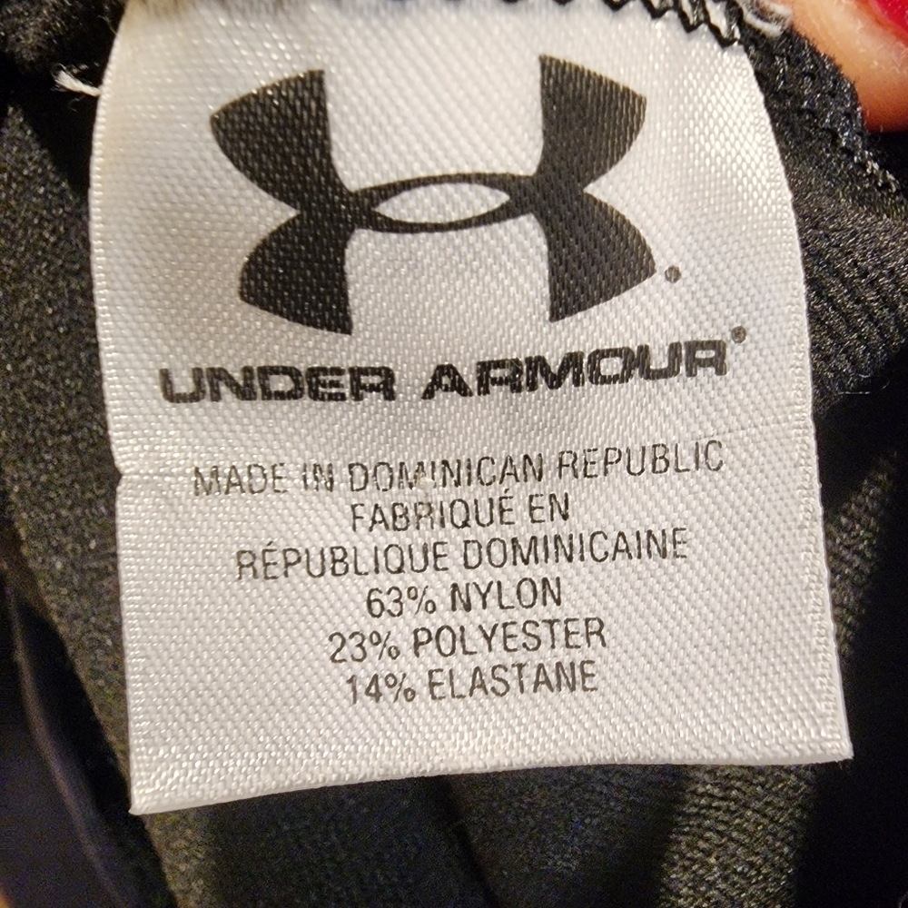 Under Armour  cold gear black long Sleeves athletic shirt size YXL - Picture 6 of 7